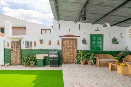 Cubo's Casa Virgen Del Yal