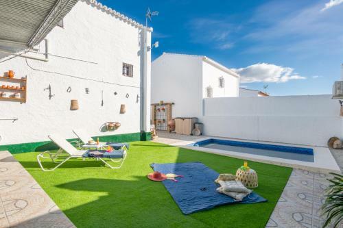 Cubo's Casa Virgen Del Yal