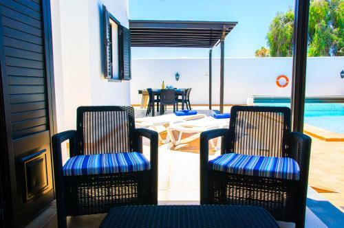 Villa Conil With Heated Pool And Air Conditioning