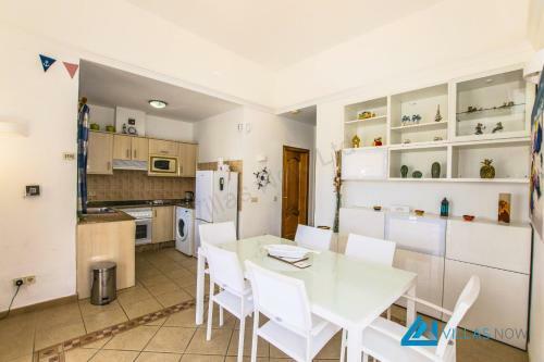Villa Alegranza - Lh190 By Villas Now Ltd