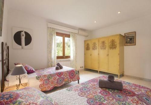 Villa In Pollenca Sleeps 10 Includes Swimming Pool Air Con And Wifi
