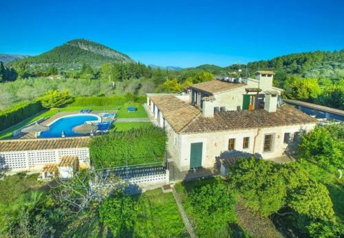 Villa In Pollenca Sleeps 8 Includes Swimming Pool Air Con And Wifi 4 1