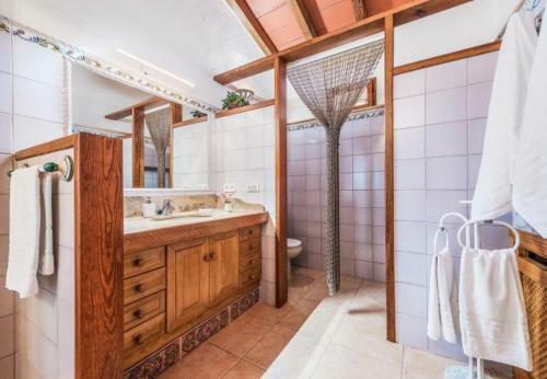 Villa In Pollenca Sleeps 8 Includes Swimming Pool Air Con And Wifi 4 1