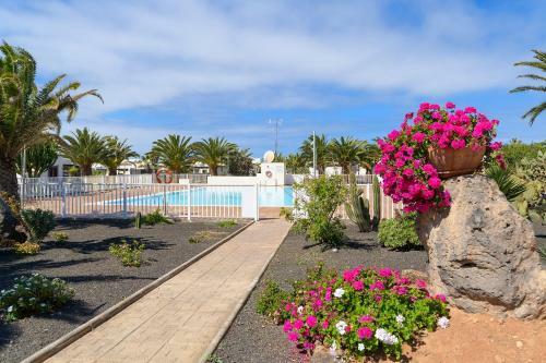 Casa La Goleta, Volc�n Y Mar