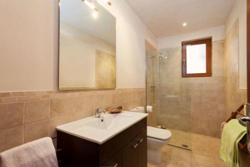 Pollenca Villa Sleeps 4 With Pool Air Con And Wifi