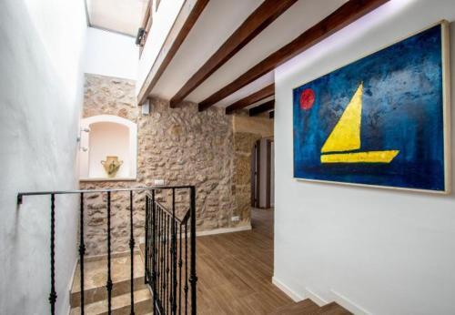 Pollenca Villa Sleeps 8 With Pool Air Con And Wifi