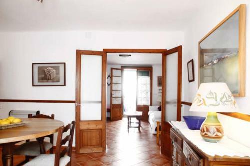Beautiful Townhouse Pollen�a, Very Good Location!
