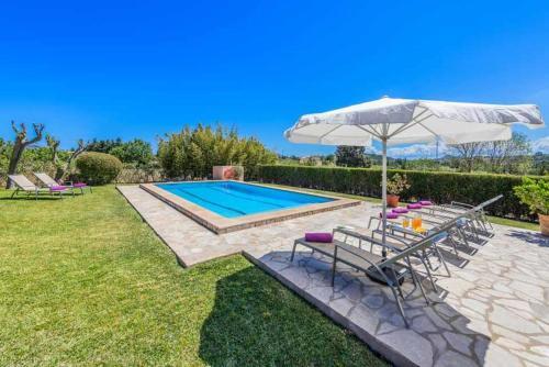 Pollenca Villa Sleeps 9 With Pool Air Con And Wifi