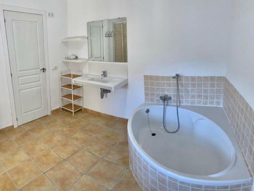 Villa Son Masa, Country House With Pool