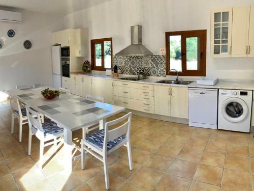 Villa Son Masa, Country House With Pool