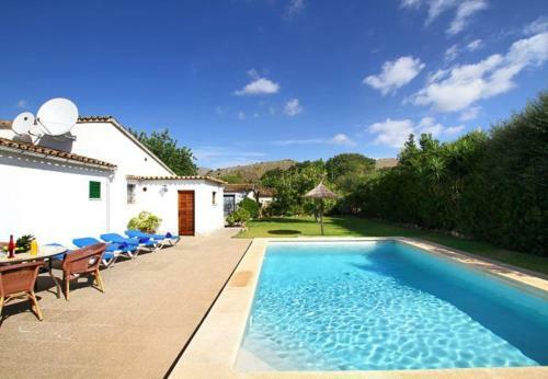 Villa In Pollenca Sleeps 4 With Pool And Wifi