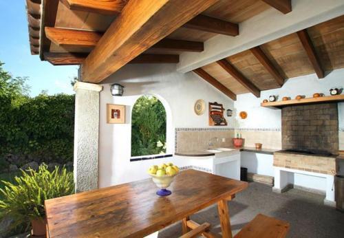 Villa In Pollenca Sleeps 4 With Pool And Wifi