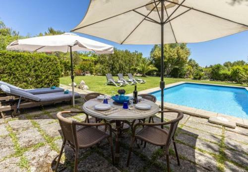 Pollenca Villa Sleeps 5 With Pool Air Con And Wifi