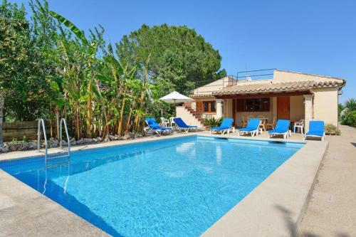 Pollenca Villa Sleeps 6 With Pool Air Con And Wifi