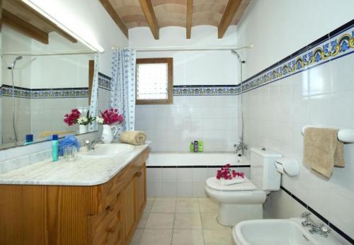 Villa In Pollenca Sleeps 6 Includes Swimming Pool Air Con And Wifi 1
