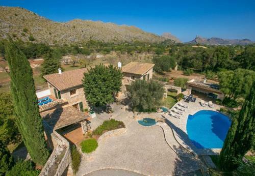 Villa In Pollenca Sleeps 8 Includes Swimming Pool Air Con And Wifi 8