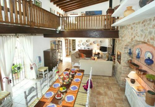 Villa In Pollenca Sleeps 8 Includes Swimming Pool Air Con And Wifi 8