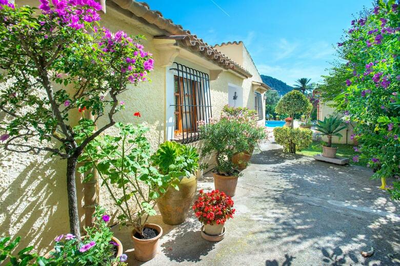 Charming Villa Mateu With Fantastic Pool