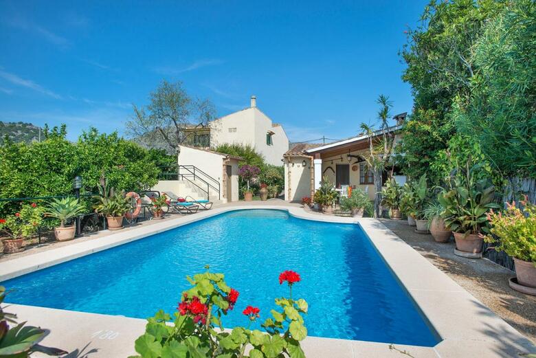Charming Villa Mateu With Fantastic Pool