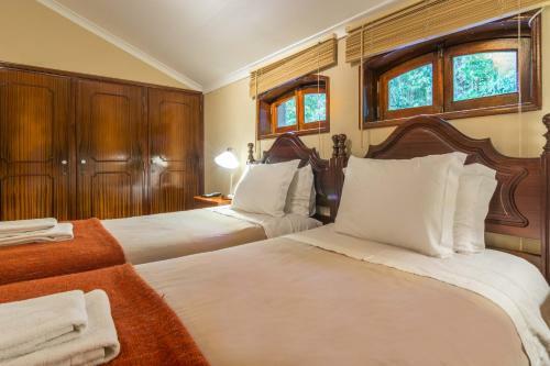 Hostal Chalet Relogio