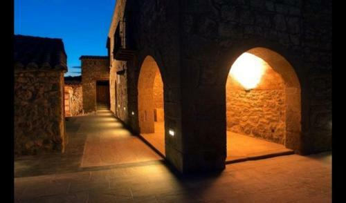 Ponts Villa Sleeps 18 With Pool