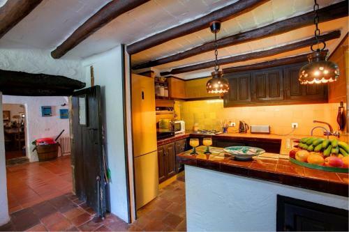 Pubol Villa Sleeps 8 Pool Wifi