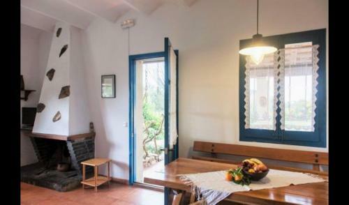 Quart D'onyar Villa Sleeps 6 With Pool