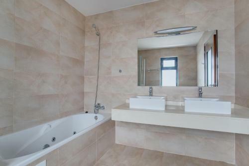 Villa Residencial Punta Norte