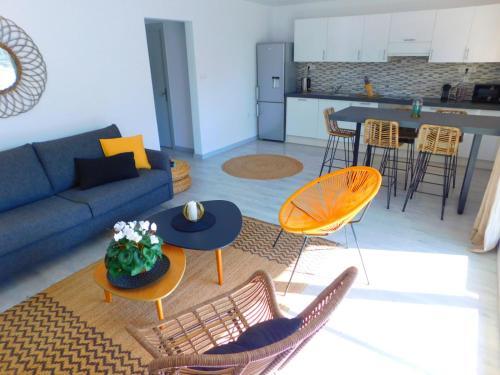 Apartamento Con Gran Terraza Con Vistas Al Mar En Roses