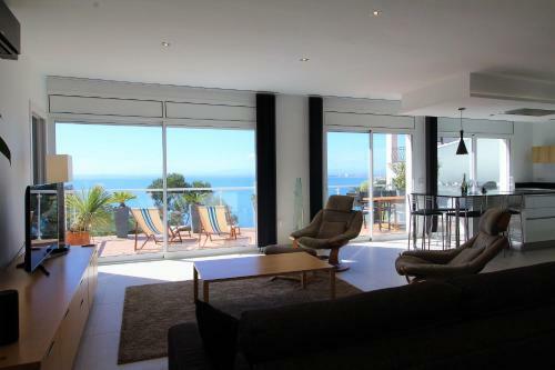 6020 Villa Martin