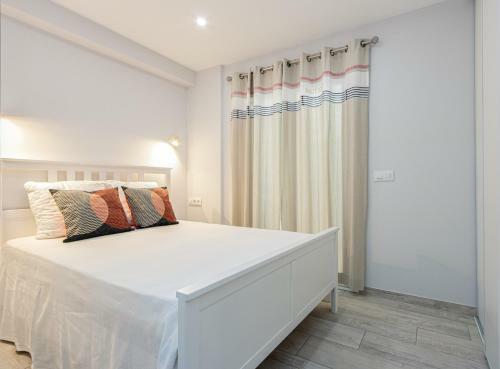 Central Apartment 50m Beach 1