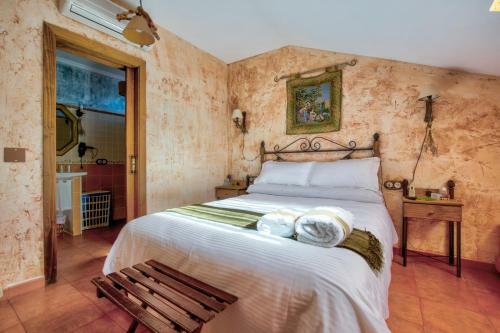 Villa With 5 Bedrooms In Ruidera With Private Pool And Wifi