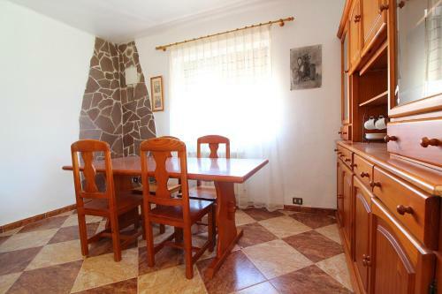 Casa Con Jard�n En La Playa de Almard�