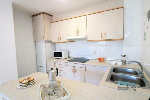 Apartamento Inmobooking Vancouver ,climatizado Y Con Piscina