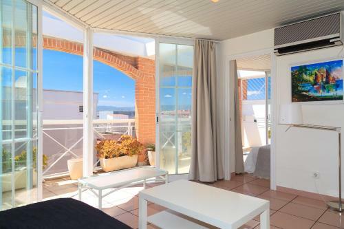 Uhc Center Apartments