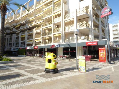 Apartbeach Novelty Deluxe