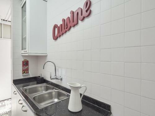 Sea & Pool Apartment 2