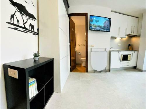 Quaint Apartment In Salou Near Sea Beach