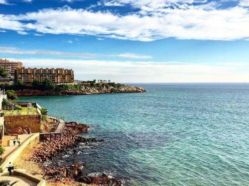 Quaint Apartment In Salou Near Sea Beach