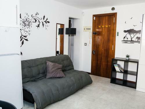 Quaint Apartment In Salou Near Sea Beach