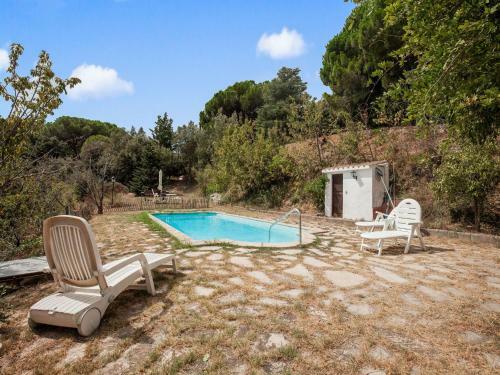 Quaint Villa In Sant Acisclo de Vallalta With Swimming Pool