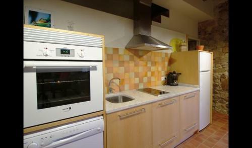 Villa In Sant Andreu Salou Sleeps 4 With Pool And Air Con