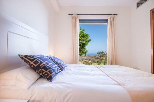 Salobre Villa, 5pax, Pool And Great Views