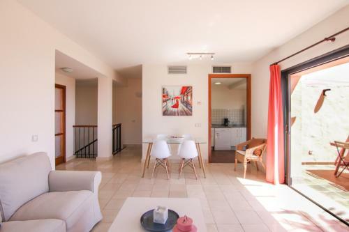 Salobre Villa, 5pax, Pool And Great Views