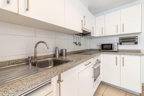 Flatguest San Fernando + 4bdr + Terrace + Parking