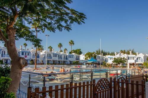 Flatguest Playmar * Pool * Terrace * Beach