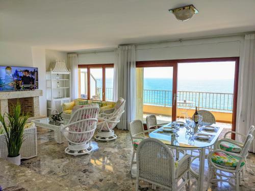 Beachfront Palamos Apartment