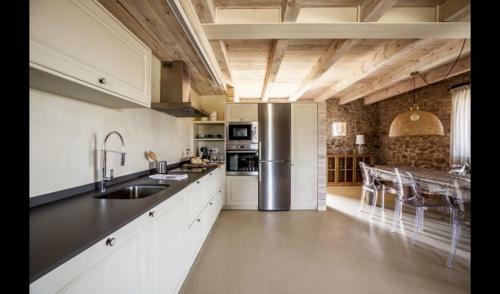 Sant Bartomeu Del Grau Villa Sleeps 7 With Pool