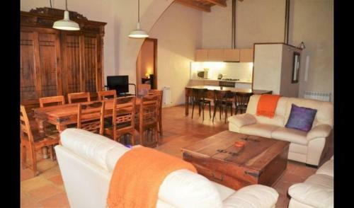Sant Antoni de Calonge Villa Sleeps 7 With Pool