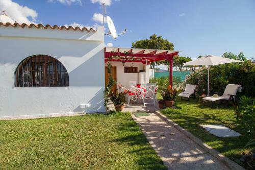 Flatguest Los Tunos +garden +pool +wifi